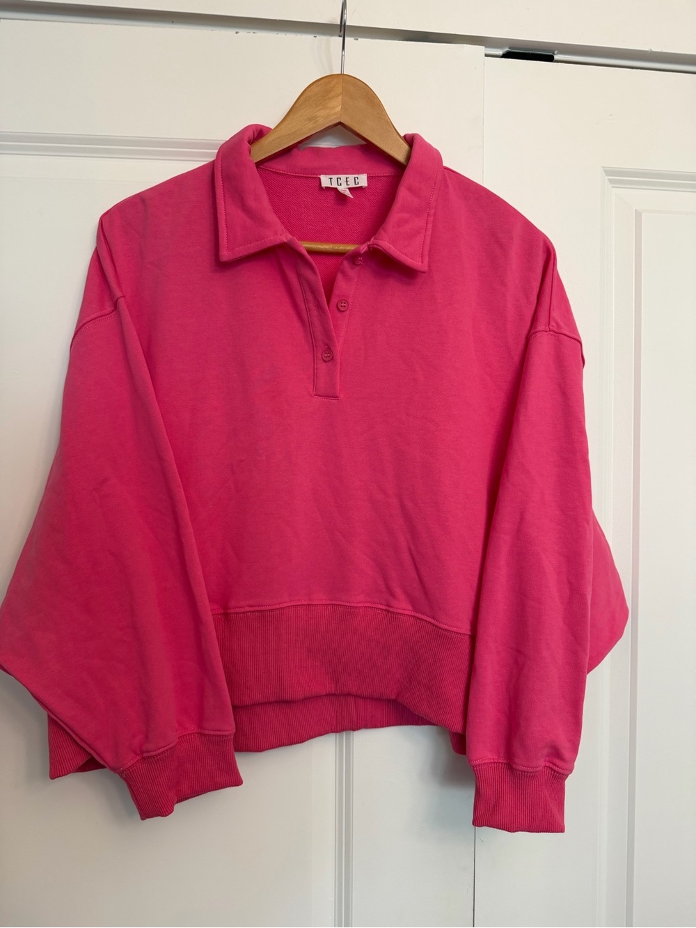 TCEC Hot Pink Collared Oversized Pullover Sweatshirt Medium